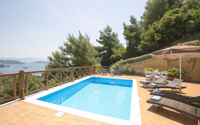 Europa,2br,2bth Villa With Private Pool And Stunning Sea Views