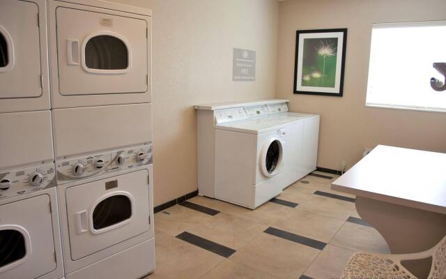 Candlewood Suites Alexandria by IHG