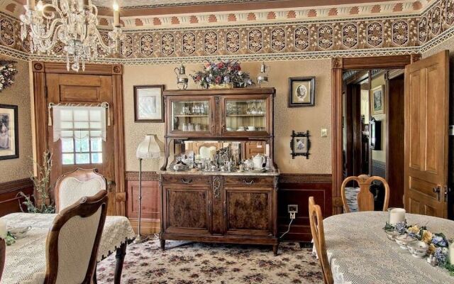 Grand Victorian B&B Inn