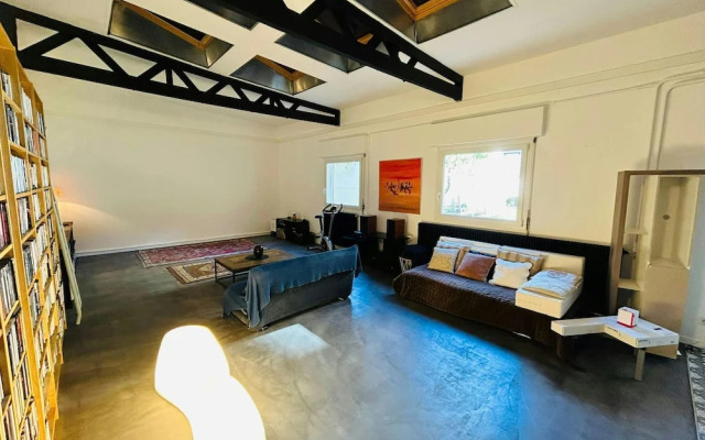 L Atelier du Centre Cath Drale