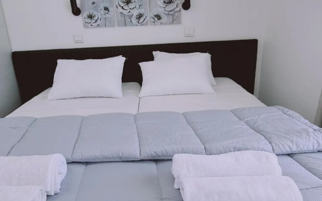 100 AN - Napa Living 39