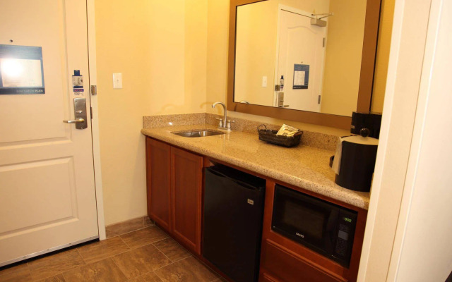 Hampton Inn & Suites Bastrop