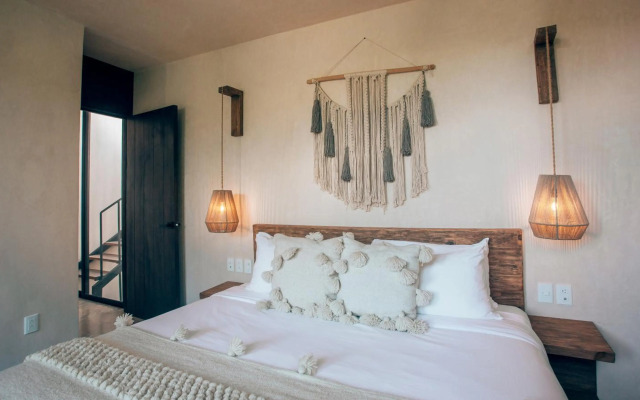 Round Villa Private Pool & Jungle rooftop 2A