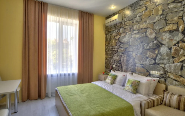 Апартаменты Fire Inn