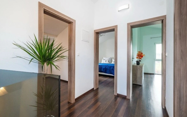 Urban and quiet holiday house Bianca