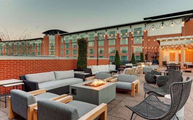 The Chattanoogan Hotel, Curio Collection by Hilton