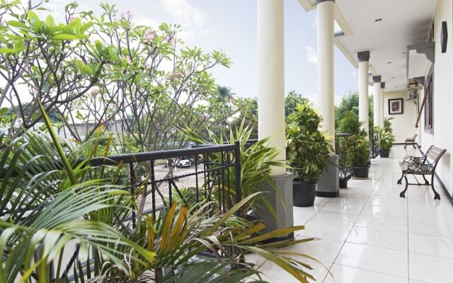 RedDoorz Kemang Ampera