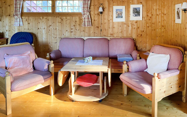 Holiday Home Holmestua (SOO398)