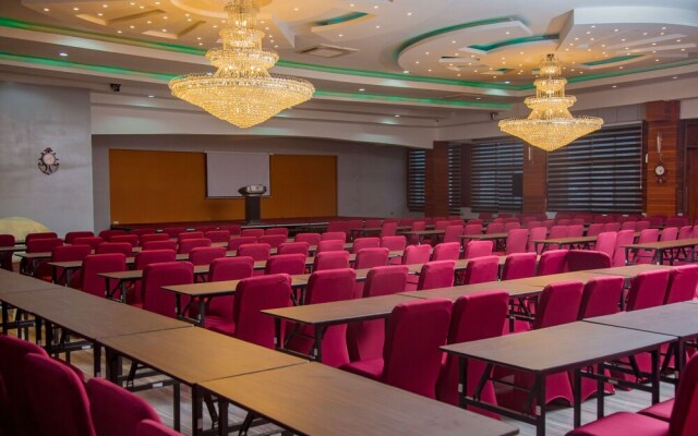 Gr Comfort Hotel