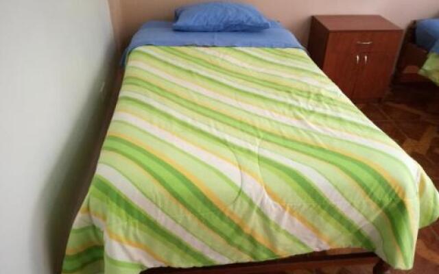 Oscar's Hostal