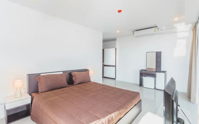 Condo in Karon in Chic Condo - Unit B708