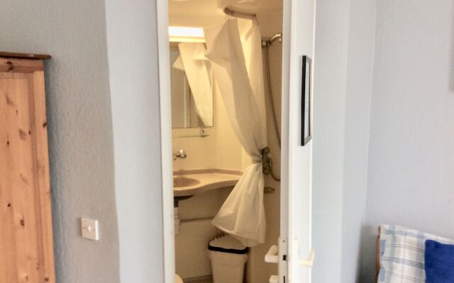 Avon Side Guest House