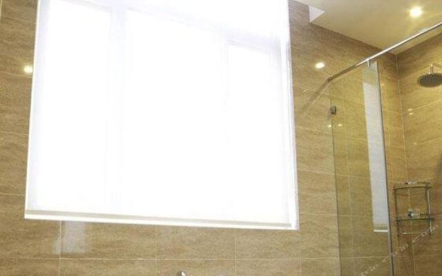 Huihao Business Hotel
