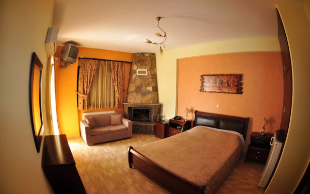 Oreiades Suites