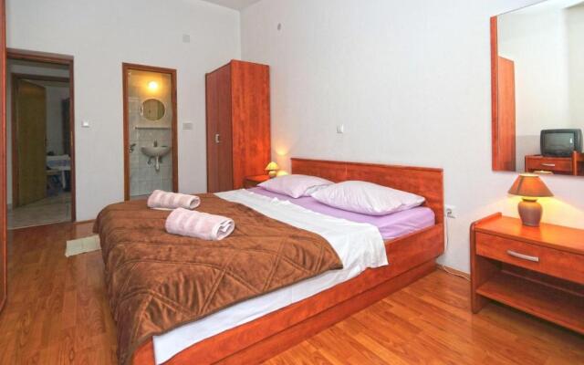 Bocin Rosso Apartments