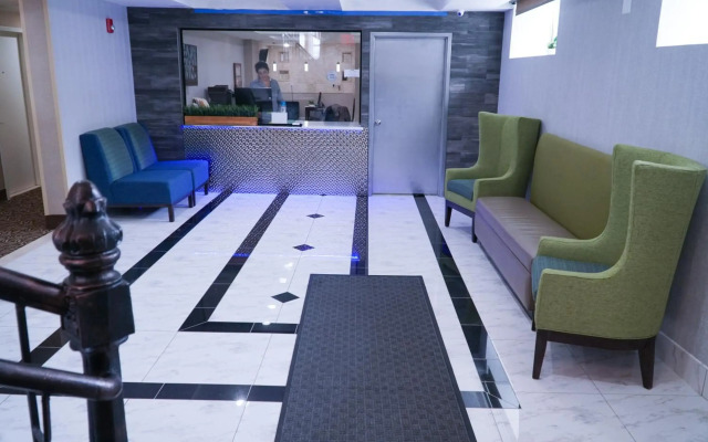 Hotel Mint JFK Airport