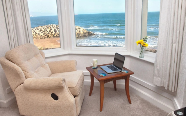 Weymouth Bay Apartment B