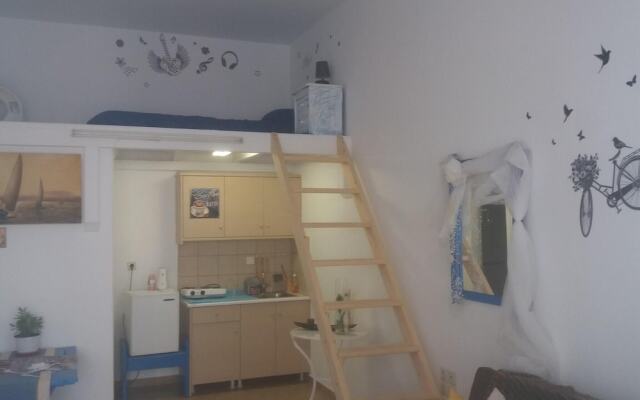 Studio In Naxos - 400 M From The Beach