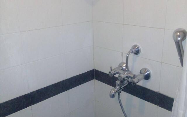 FabHotel Santhome Inn