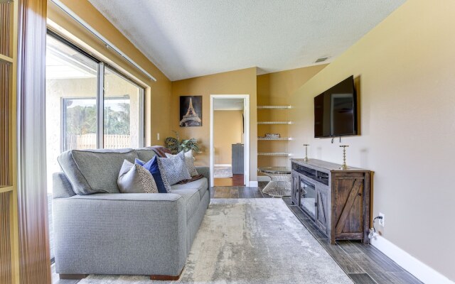 Near Beaches: Pet-friendly Sunrise Escape w/ Patio