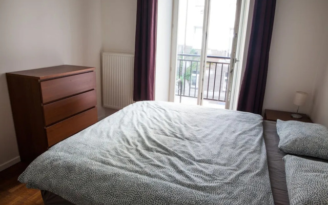 Spacious 2 Bedroom Apartment With Nice Terrace