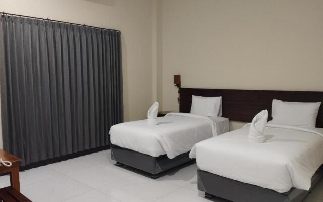 Palm Bajo Hotel