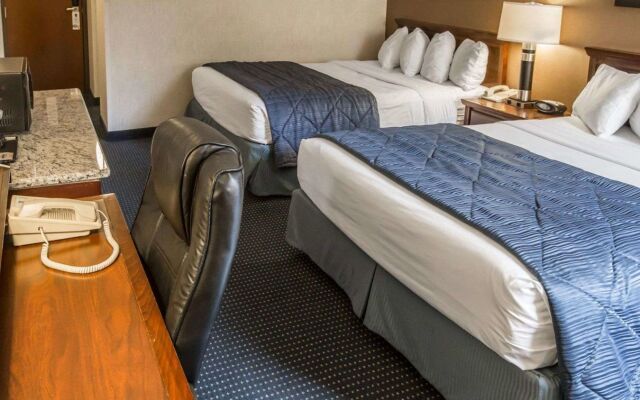 Quality Inn Schaumburg - Chicago near the Mall