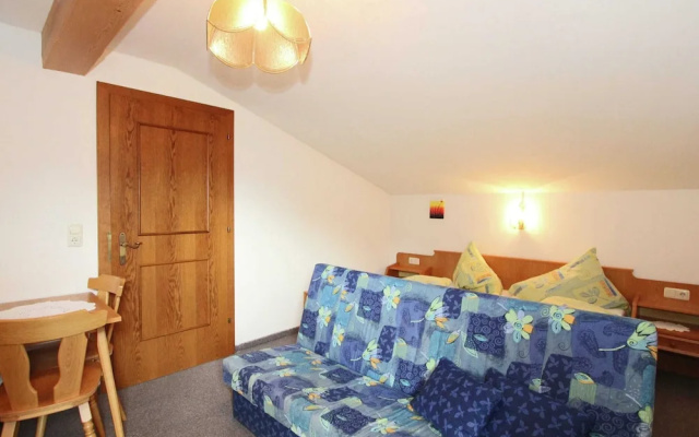 Quaint Apartment in Finkenberg near Ski Lift