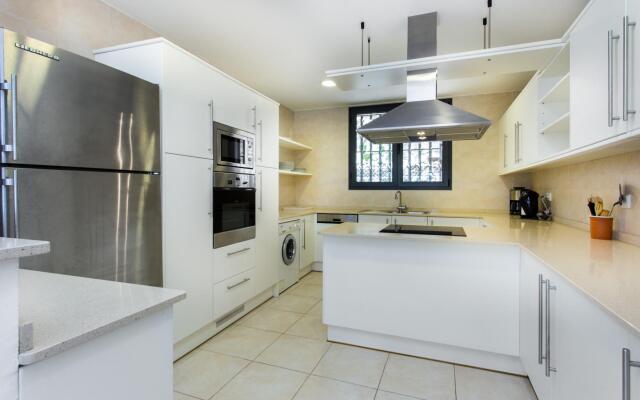 TH06-Villa Cristal in Miami Playa