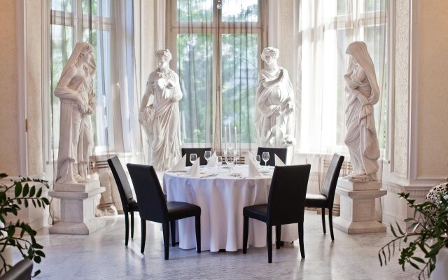 Platinum Palace Boutique Hotel & SPA