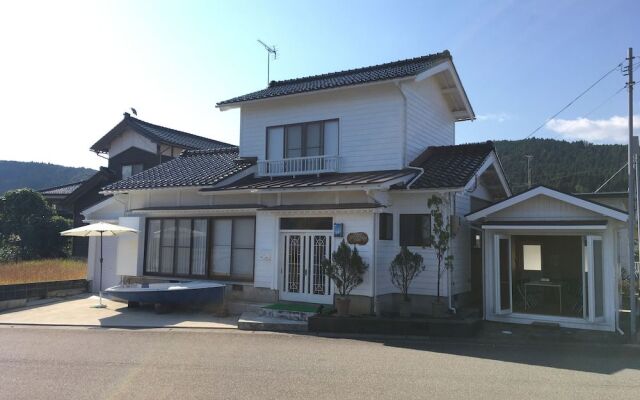 Heart Land Hills View of yacht harbor house