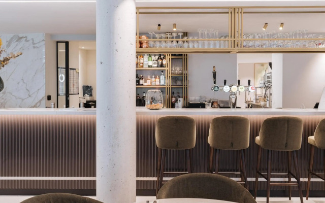 The CORNR Hotel