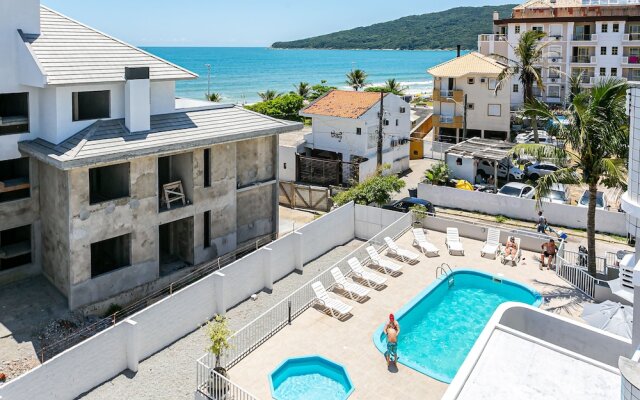 Agua Marinha by Viva - Prédio com apartamentos completos, com piscina e a passos da praia