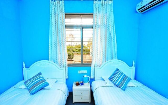 In Love With the Blue Sea Inn