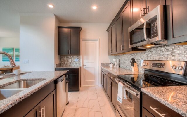 1612 Moon Valley Drive