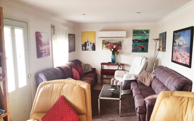 ABELIA BOTANICAL Daylesford 10 min walk2town