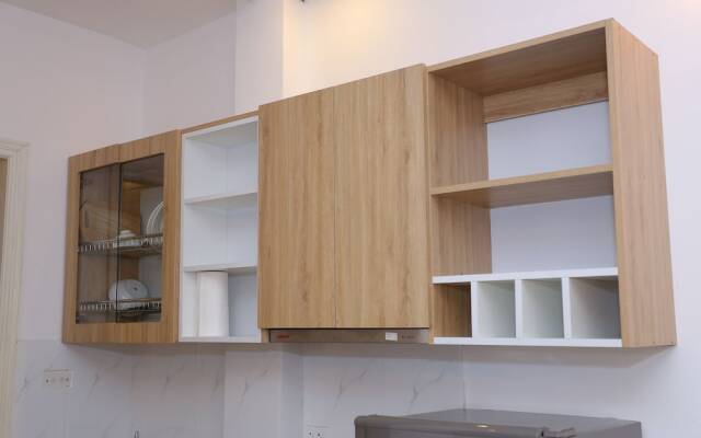 A Rich Stay Westlake 4B6-TH