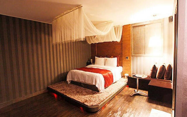 Zzam Hotel Suwon