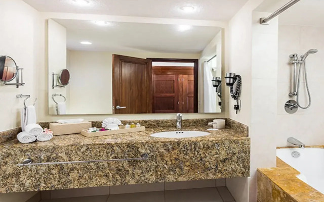 BlueBay Grand Esmeralda All Inclusive
