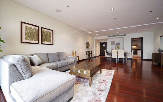 Anantara Royal Amwaj Luxurious 1 BR-Palm Jumeirah Apartment