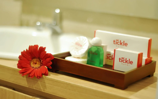Tickle Hotel
