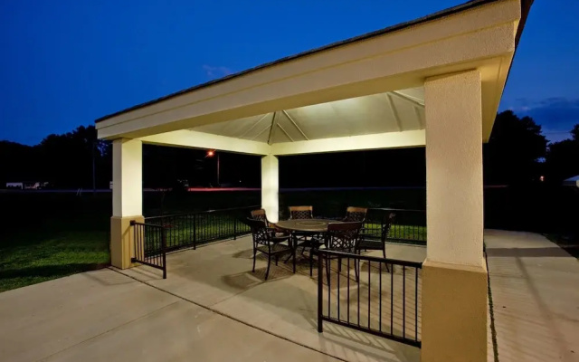 Candlewood Suites Chesapeake-Suffolk