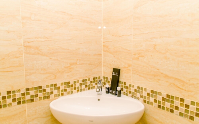 Fancy Studio Apartment At B Residence