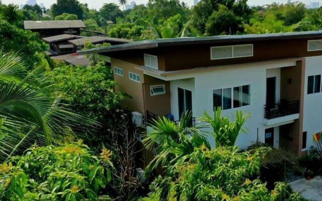 Baan Klangsuan Bang Korbua