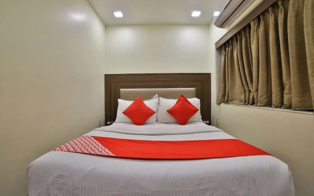 Hotel The Emerald by OYO Rooms