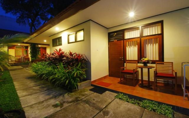 Yulia Beach Inn Kuta