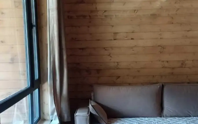 Zemcuznyj Bereg