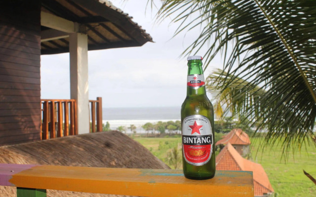Dikaloha Medewi Surfcamp