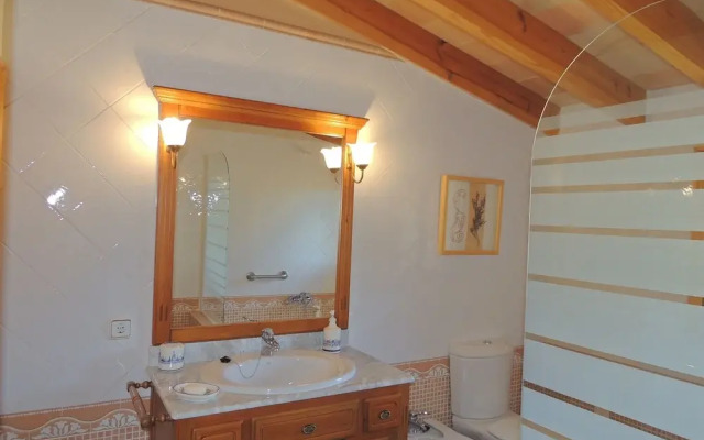 Charming Villa With Pool in Algaida