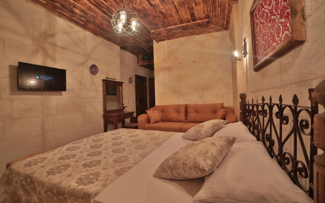 Caravanserai Inn Hotel